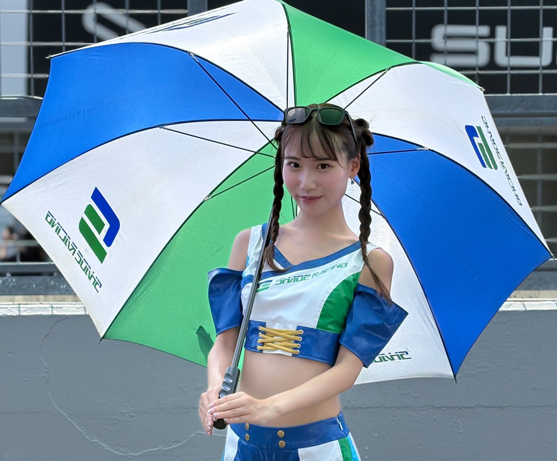 ローズねーさん　 ハーフスリーブボトルネックボリュームラッフルドレス – YOKO CHAN