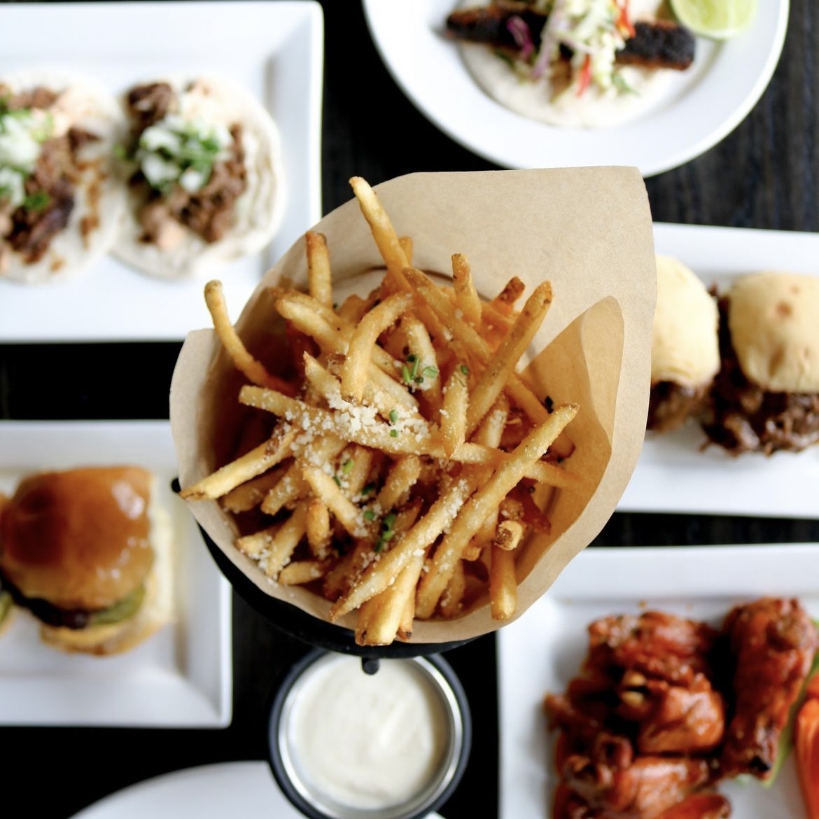 Summit Grill tweet media