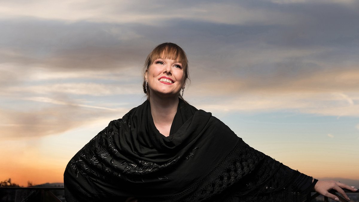 Hoy a las 20:00 hs recibiremos en los estudios de <a href="/Laoncediez/">La Once Diez</a>  a la soprano <a href="/Jessicapratt/">Jessica Pratt</a>   y al pianista y Director <a href="/_kamalkhan/">Kamal Khan</a> . No se pierdan esta emisión especial de ABONO 1110, el programa oficial del <a href="/TeatroColon/">Teatro Colón</a>  en la Radio Pública.