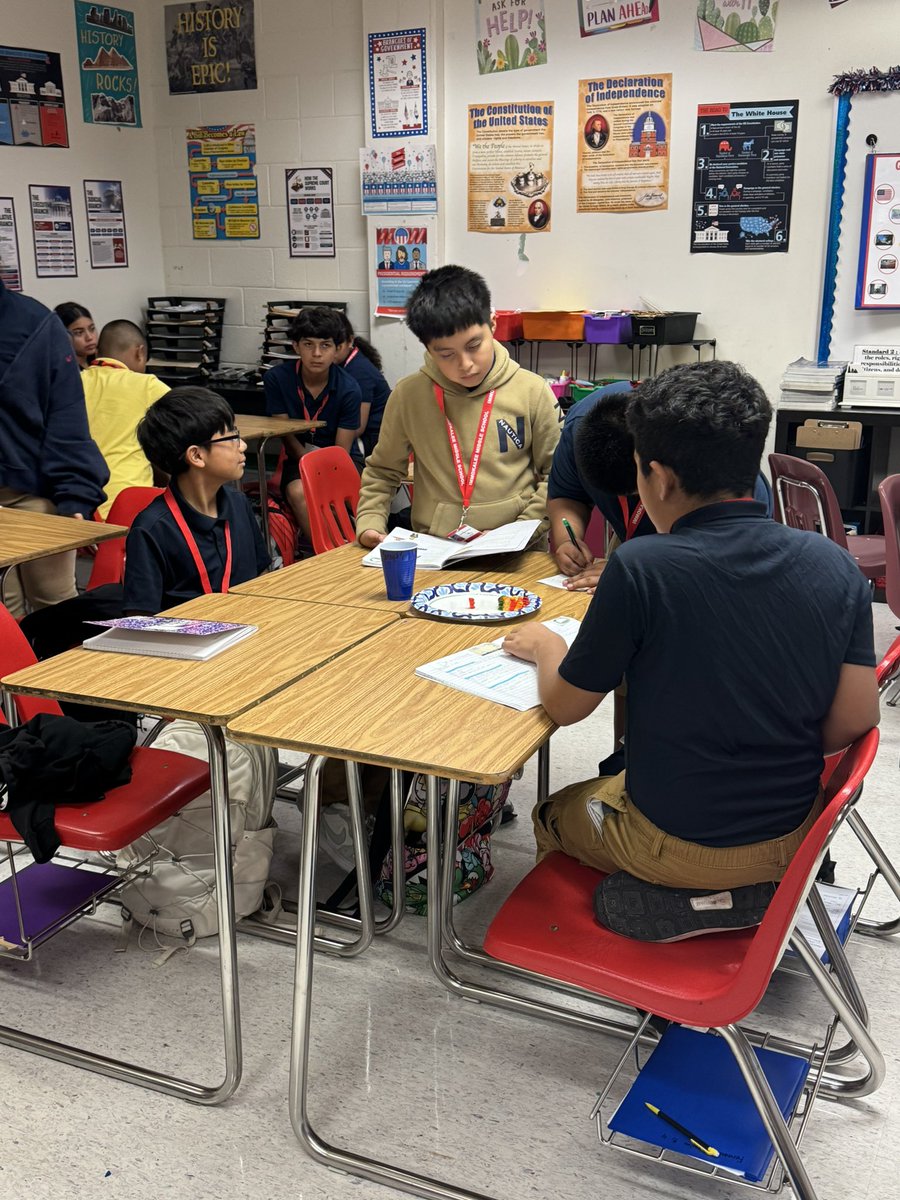 JanaForaker's tweet photo. Thank you Mrs. Holimon for coming into my civics classes and teaching us gummy bear governments! Each group had to show a different type of government and then we had a gallery walk. We had some great types of government conversations!  🍬 🐻 📓 https://t.co/VVUZH8mvcS