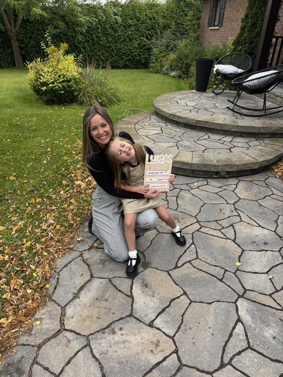 Mrs. MacDonald (Kelly) tweet media