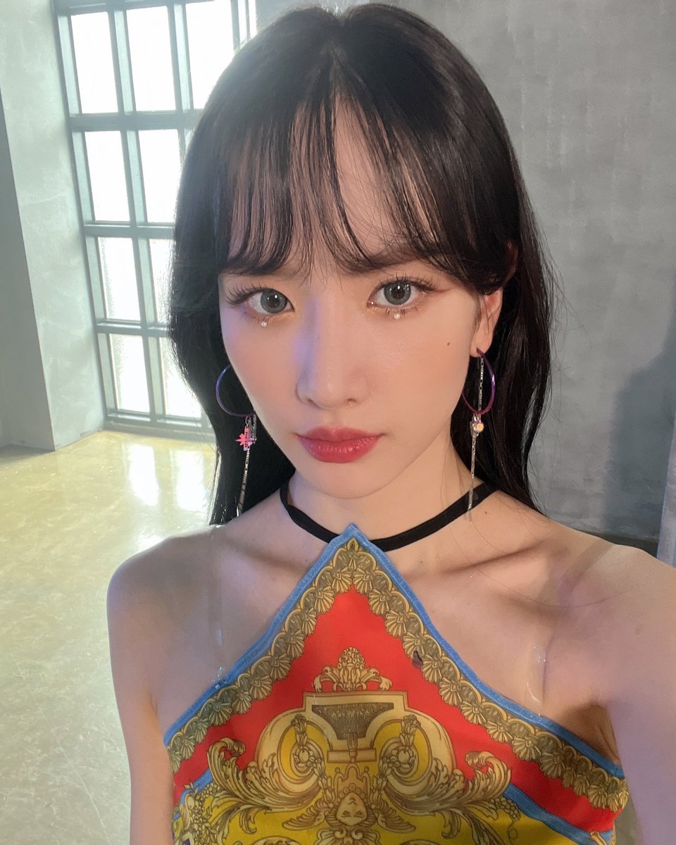 divinitysite's tweet image. Time to put the #𝑘uro𝕝ody𝜗𝜚r͝αd𝕚o on y hacer que suene con toda la fuerza posible ya que puse la mejor rola de todos los tiempos, claro que no podría ser otra más que #𝚑ear𝕥ᰍ딸기ːαttāck. Y van a tener que soportar, porque no dejaré de escucharla.

sū𝕡𝕖r s𝕙y #𝐌i𝕙āi