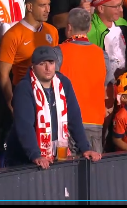 bopens1's tweet photo. MAMMON SPOTTED NA MECZU POLSKA-HOLANDIA #POLNED https://t.co/gP8omxx3MU