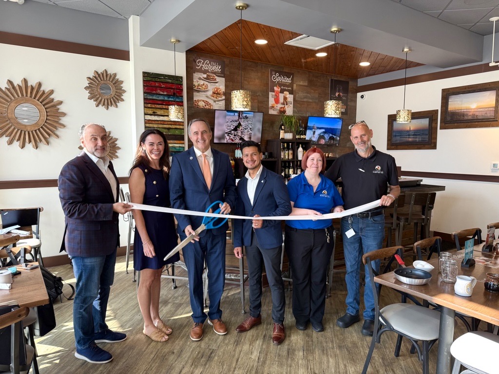 We’re thrilled to welcome Another Broken Egg Café back to Clearwater Beach! 🎉

After reopening following the hurricanes, this local favorite is ready to serve up your brunch cravings. Congrats on the ribbon-cutting and the fresh start!