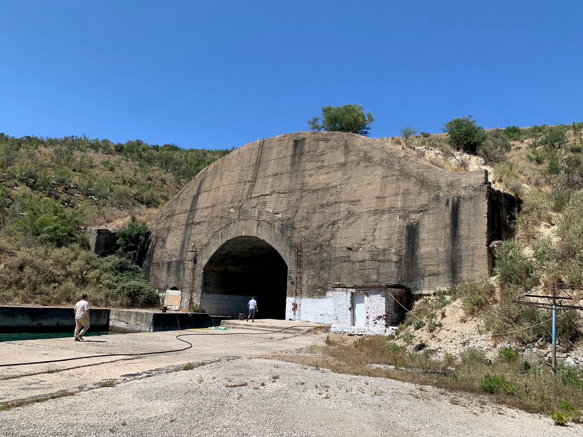 Sapper Geologist tweet media