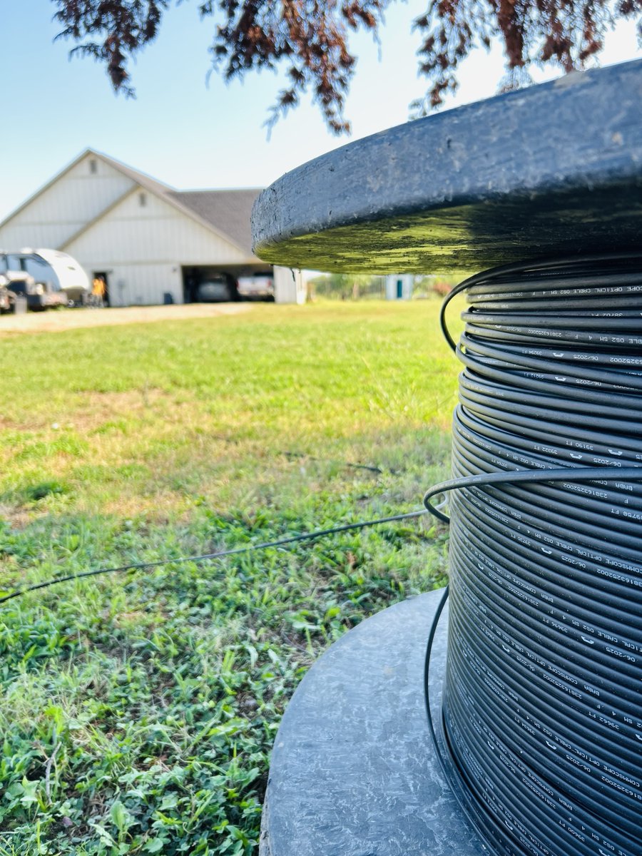 OK_Broadband's tweet image. Had a great time in the Okemah and Schulter yesterday with @MattLMcCabe  getting to experience firsthand the difference our programs are making in the lives of fellow Oklahomans.

Tune in tonight at 10 for Matt&apos;s story on @NEWS9!