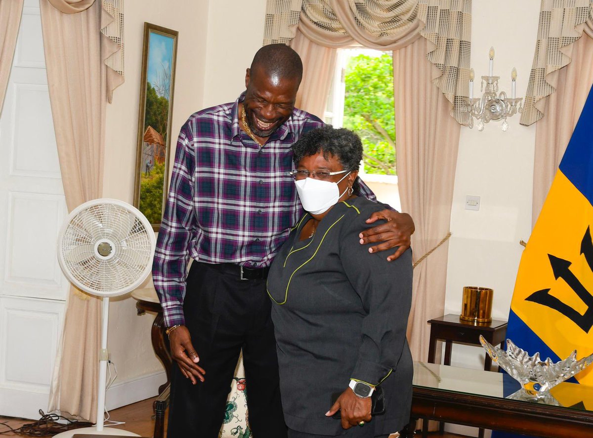 Had a great first meeting with PM Mia Amor Mottley at Ilaro Court today. We spoke about West Indies cricket, our history, investing in youth, and keeping the legacy alive. Always proud to represent Antigua &amp; Barbuda and strengthen our regional heritage.