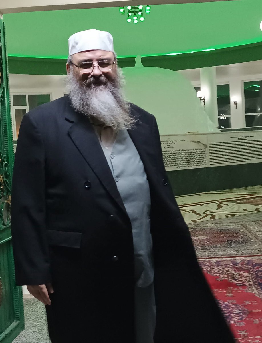 #SONDAKİKA 
Alevi kanaat önderi Şeyh Selim Narlı, yaklaşık bir saat önce Hatay Havalimanı’nda gözaltına alındı. Şu anda evinde arama yapıldığı bildirildi. Konuya ilişkin resmi açıklama yapılmazken, avukatlara süreci dikkatle takip etme çağrısı yapıldı.