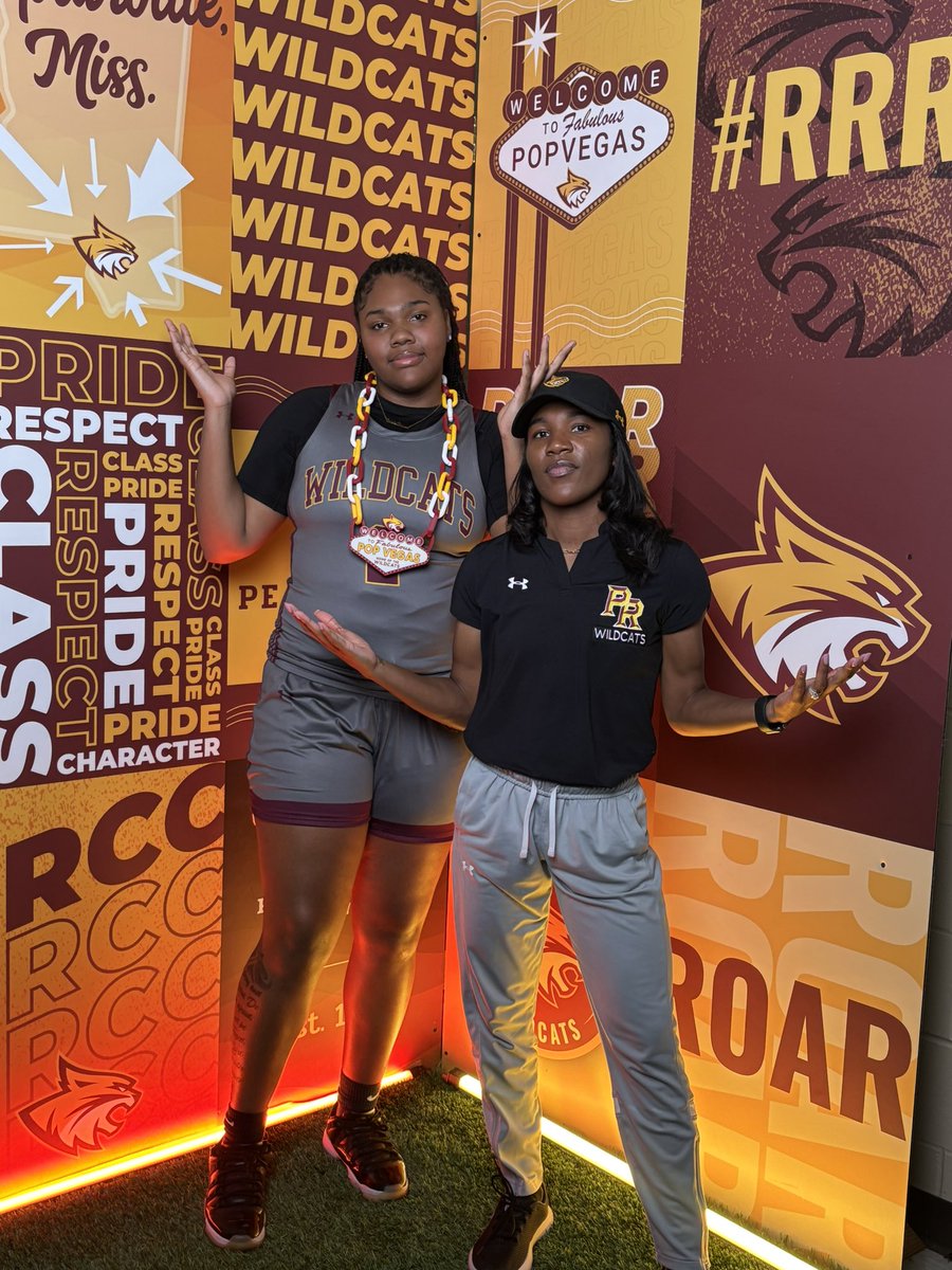 carlei45's tweet photo. hmm??🤔 @TylerBogan6 @CoachPippen @PearlRiverWBB @ShanaeGovan
#notcommit https://t.co/TtzcDfPWU1