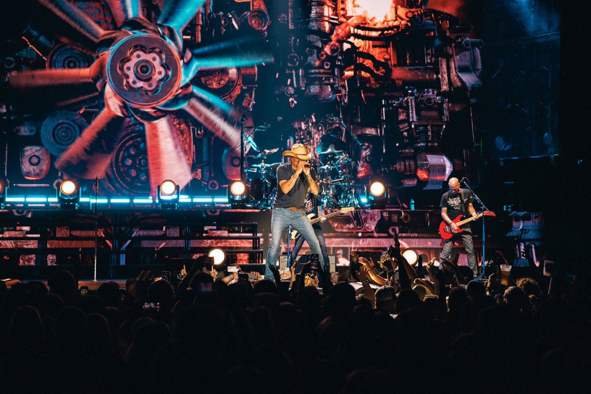 Jason Aldean tweet media