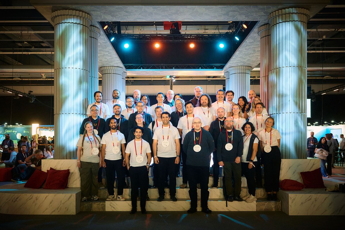 javazone's tweet image. 🏛 Ave, JavaZone!
Two glorious days of wisdom, forum, and festivities have come to an end. The empire of code stands stronger than ever — thanks to every citizen, speaker, partner, and volunteer who made this gathering legendary.
Until we meet again… Veni, Vidi, JavaZoni.