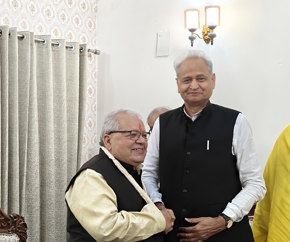 आज राजभवन गेस्ट हाउस, जयपुर में राजस्थान के पूर्व राज्यपाल श्री कलराज मिश्र से मुलाकात की।