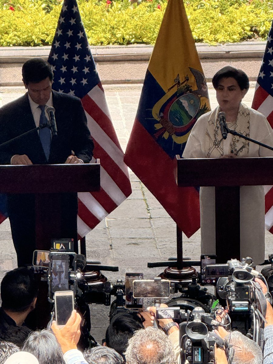 Luis Carlos Vélez 🌎 tweet media