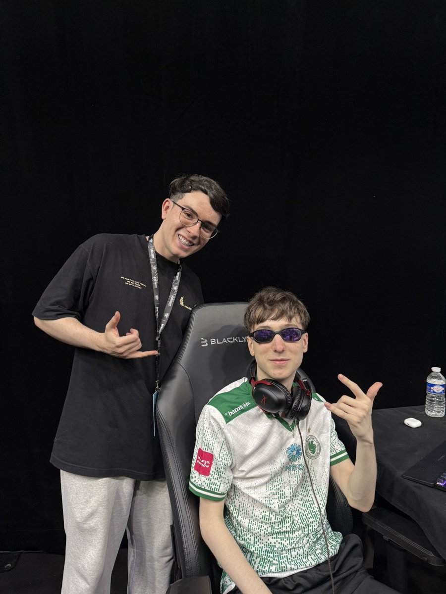 🤝🏻🇧🇷 <a href="/PeterbotFN/">Peterbot</a> 🐐