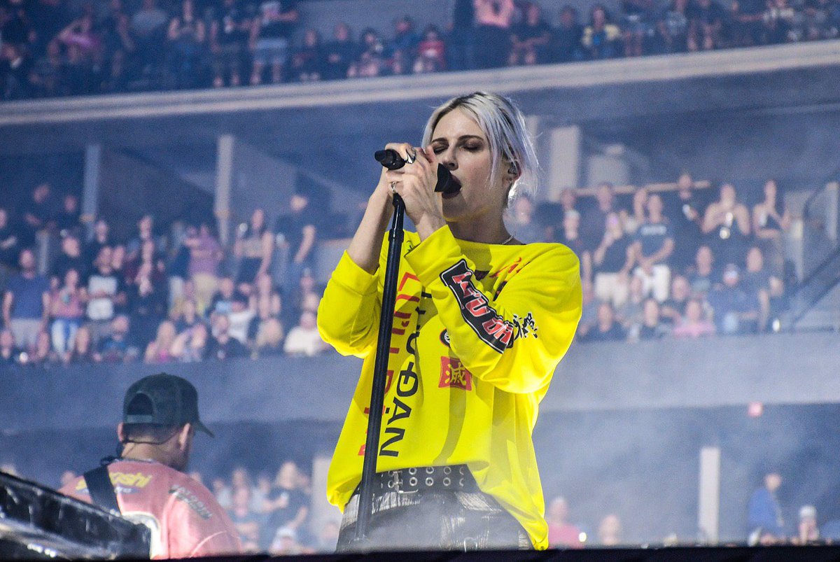 a.🍍| fan account tweet media