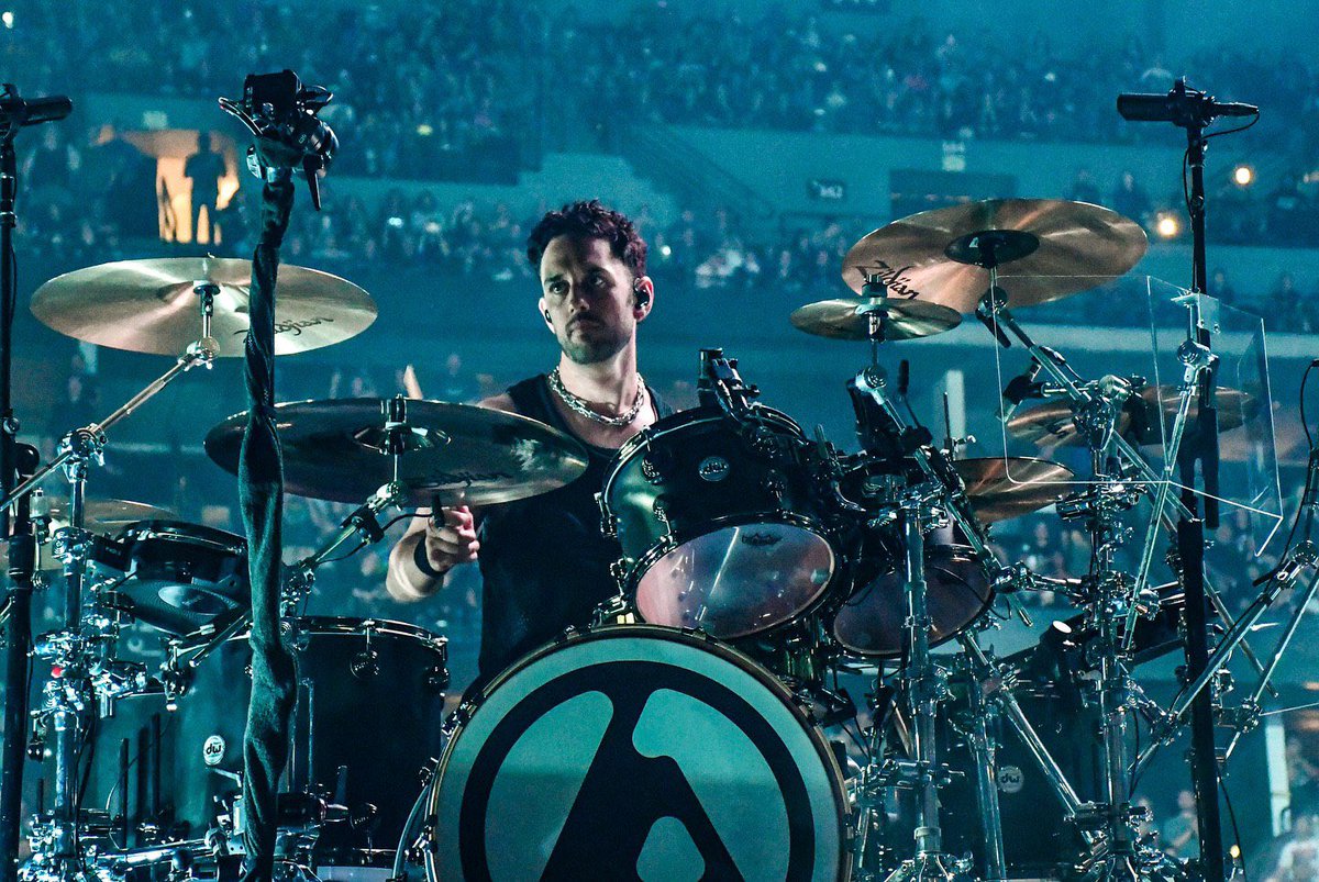 a.🍍| fan account tweet media