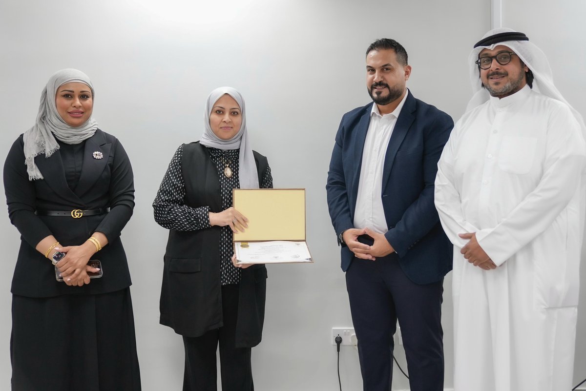 بالتعاون مع مركز التطوير والتنمية ضمن بروتوكول التعاون بين جمعية المعلمين ووزارة التربية في مجال التدريب المهني تم اقامة البرنامج التدريبي التخصصي بعنوان تقييم المحتوى التدريبي من التحليل الى المخرجات