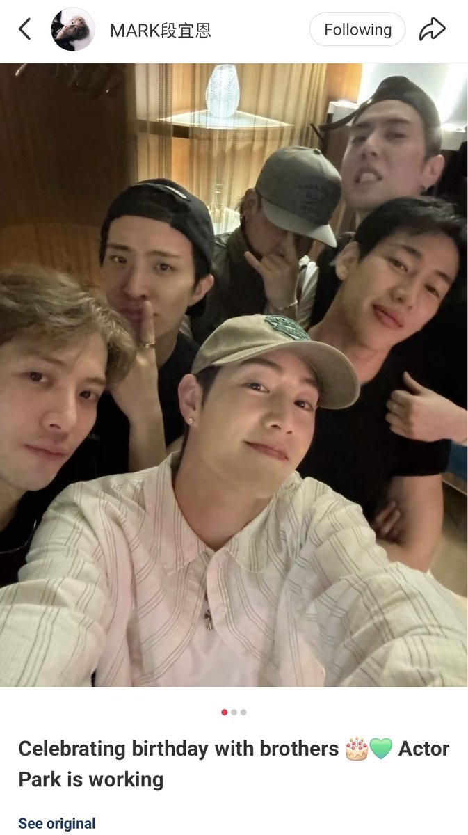 MarkJinDiaries's tweet photo. 📝 20250904

🐰🍑🥺

Mark cerebrated his birthday with GOT7 members

Mark mentioned Jinyoung in his post on IG and Rednote, eventhough Jinyoung could not attend 🥹

ถึงน้องจะไม่ว่างมา แต่พี่ก็ยังพูดถึงนะ 🥹

HAPPY BIRTHDAY MARK TUAN
#BackInSeptemberWithMarkTuan
#MarkJin https://t.co/xxM0TYuxbj