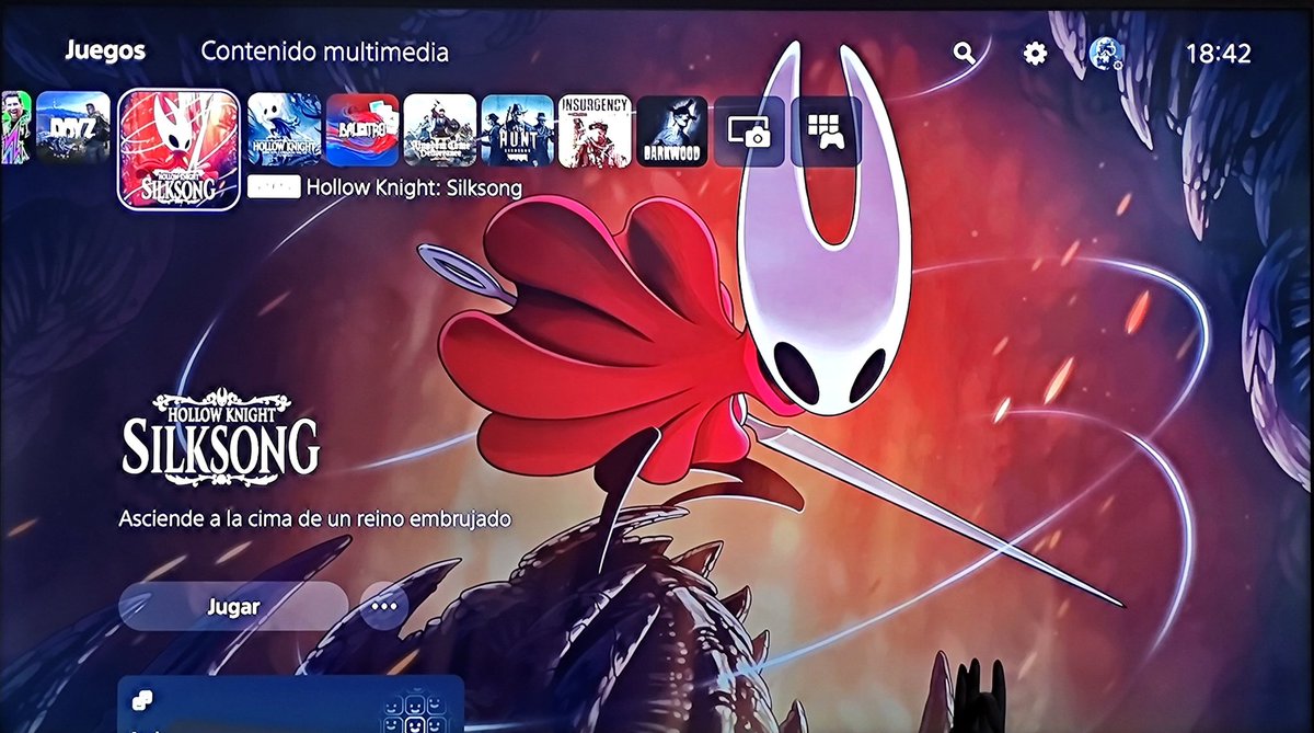 Ya se puede descargar 
#hollowkinghtsilksong