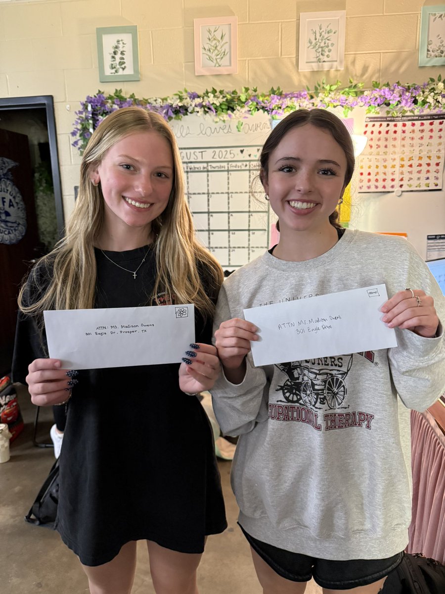 Practicum in Horticulture just unlocked the OG form of texting: snail mail. 🐌✉️ Stamps = send button. 📬 <a href="/ProsperHS/">Prosper High School</a> <a href="/prosperCTE/">Prosper CTE</a> #ProsperProud