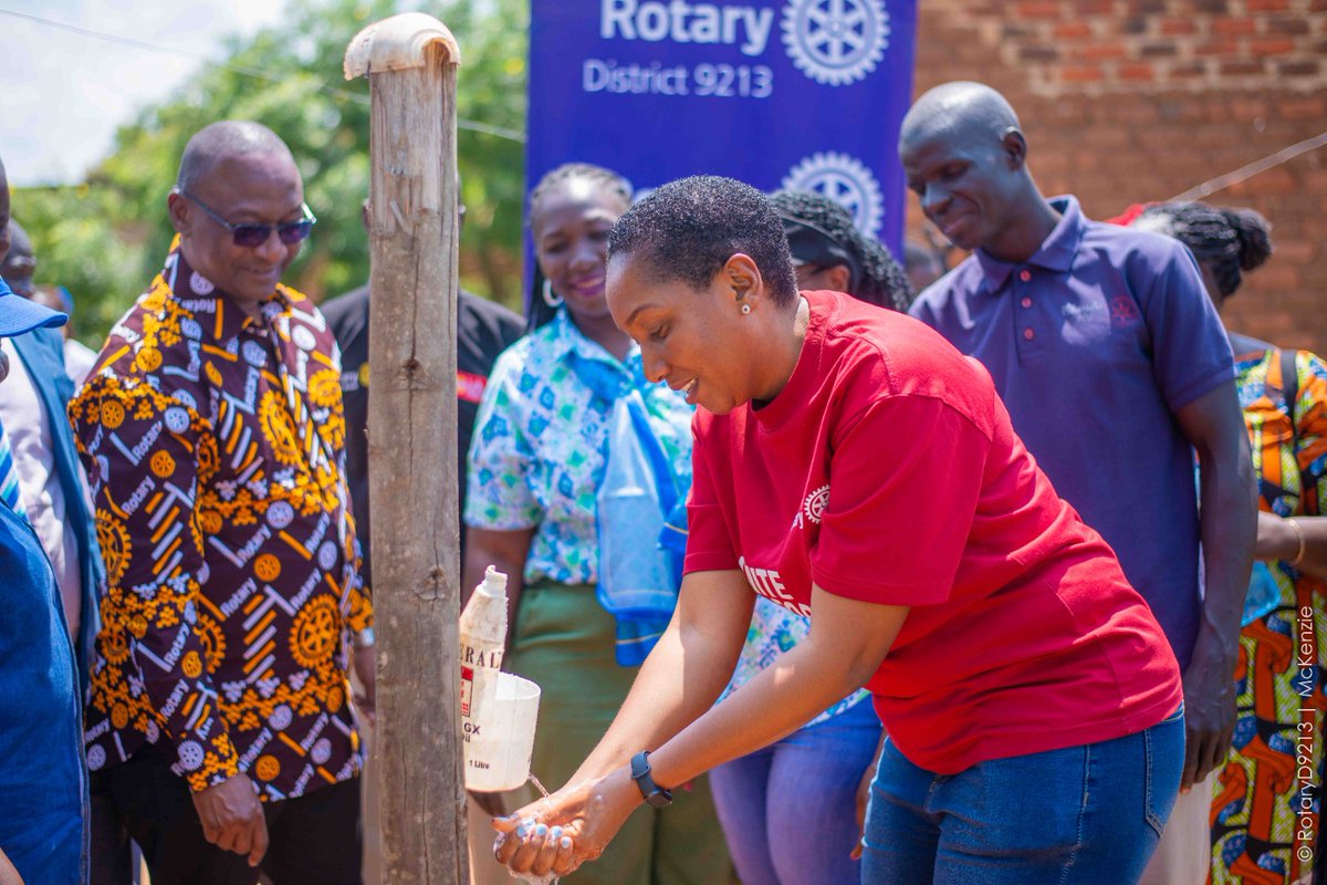 GKitakule's tweet photo. 3/4
What makes RC Yumbe remarkable, is not just the impact but, its spirit - a club mostly made up of women, formed in 2021/22, already leading boldlyBy using the Muzuzu drilling technique from Malawi,  communities have been transformed at a fast pace. https://t.co/pJGgSyALlQ
