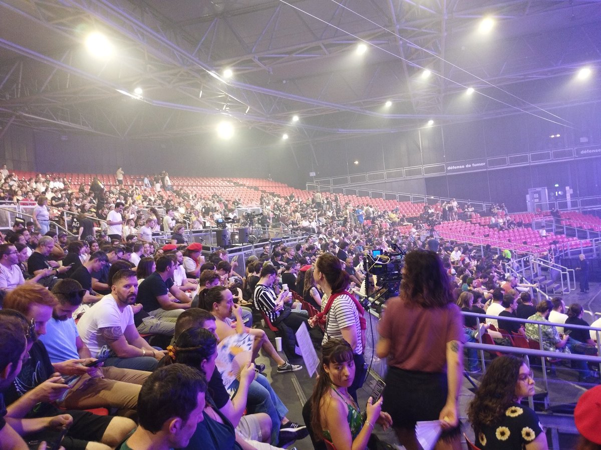 Roistuper tweet media