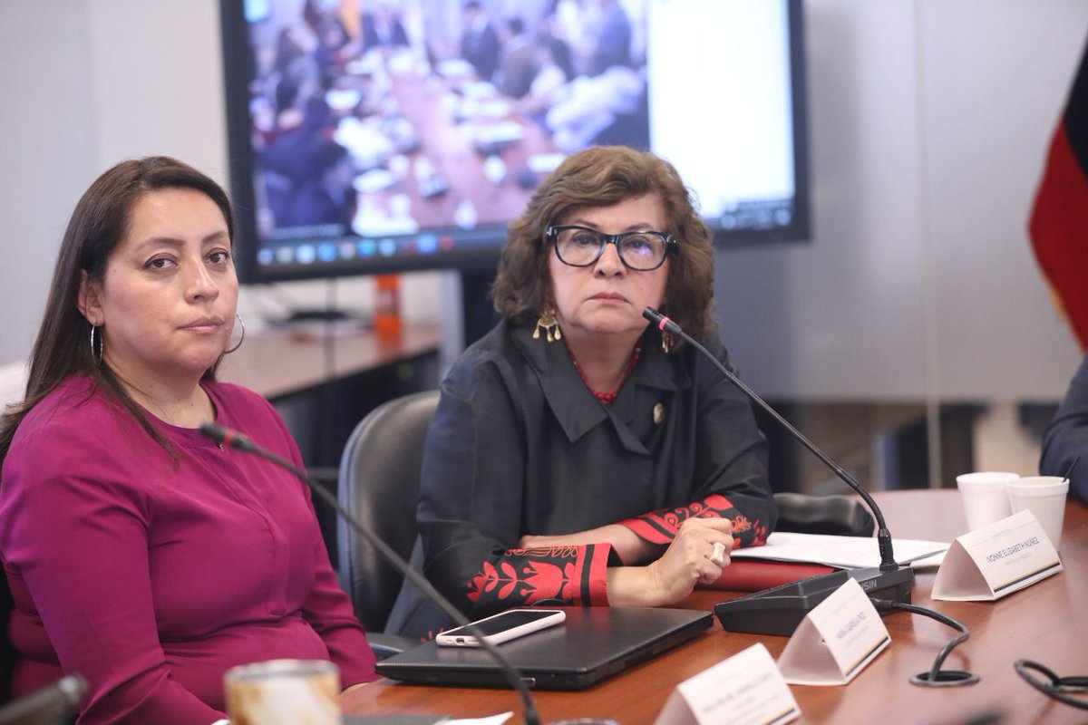 <a href="/ivonneabogada/">Ab Ivonne Nuñez</a> <a href="/LaboralAN/">Comisión del Derecho al Trabajo y Seguridad Social</a> <a href="/MinTrabajoEc/">Ministerio del Trabajo Ecuador 🇪🇨</a> <a href="/FinanzasEc/">Economía Finanzas Ec</a> <a href="/MinTrabajoEc/">Ministerio del Trabajo Ecuador 🇪🇨</a> detalla sus observaciones más relevantes sobre: 
➡️Disolución de organizaciones de trabajadores y trabajadoras 
➡️Cuotas sindicales 
➡️Contratos colectivos 
➡️Financiamiento obligatorio a no afiliados cubiertos por el contrato colectivo