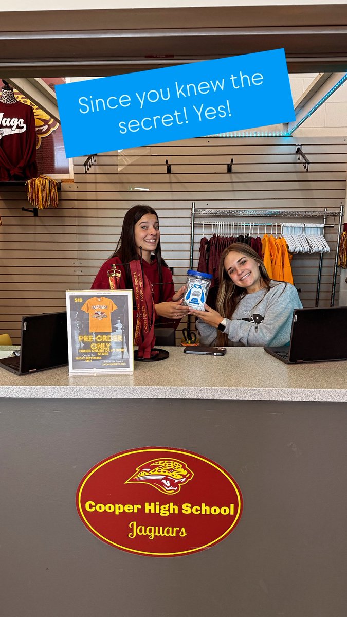 GreatRCstore's tweet image. There’s a secret code going around to spice up your lunch. 🩵💙 #bluehoodie!!