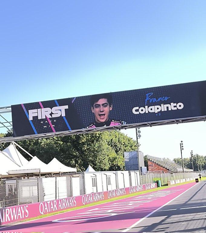 Fernando Tornello 🌎🏁 (@f1tornello) on Twitter photo #F1 Qué bien se siente ver esa gráfica, no? 😂 Están probando los anuncios en Monza pero algún día sería muy bueno que la tengan que utilizar al final de un GP 🏁
Vía <a href="/DiegoAlonsoF1/">Diego Alonso</a> #F1 Qué bien se siente ver esa gráfica, no? 😂 Están probando los anuncios en Monza pero algún día sería muy bueno que la tengan que utilizar al final de un GP 🏁
Vía <a href="/DiegoAlonsoF1/">Diego Alonso</a>
