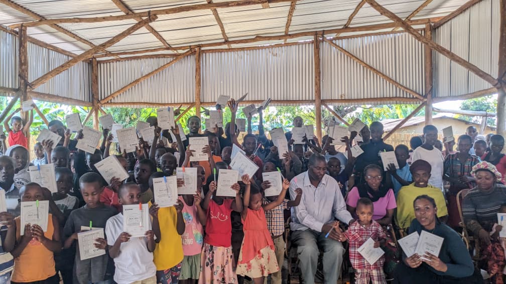 NyigishaRw's tweet photo. 📚 We visited @RangoLibrary  during their awarding ceremony where children were awarded Nyigisha Notebooks 🎉  
Proud moment as they’re also fellow @iacceleratorRw winners—inspiring the next generation through literacy &amp; innovation! 🧠✨  
 #YouthEmpowerment #SRHR https://t.co/mOadAD3fz1