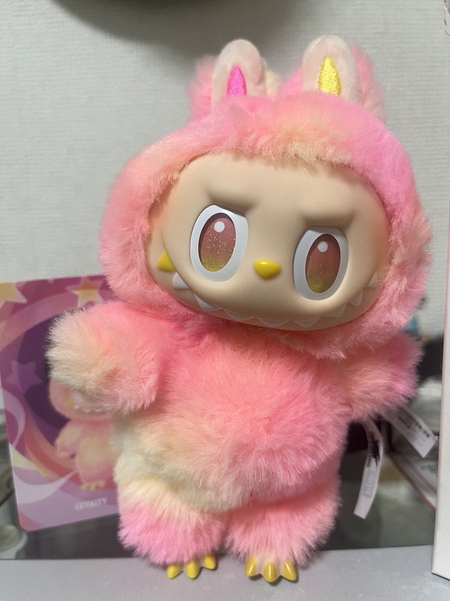 uw005's tweet photo. とっても久しぶりにログイン

ラブブなんとかゲットした！
緑が欲しかったけどもピンクでも全然いい！
#ラブブ https://t.co/xvhtdytc1Y