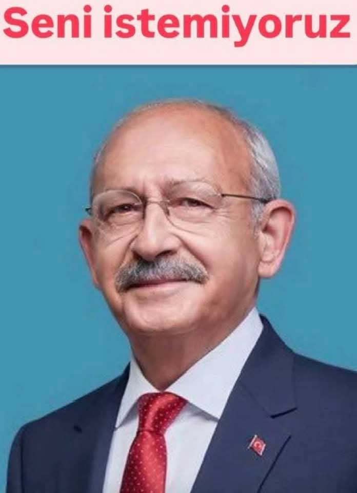 n_ataturkcu's tweet photo. CHP Genel Başkanı Özgür Özel'dir. https://t.co/p2BPxUKBPV