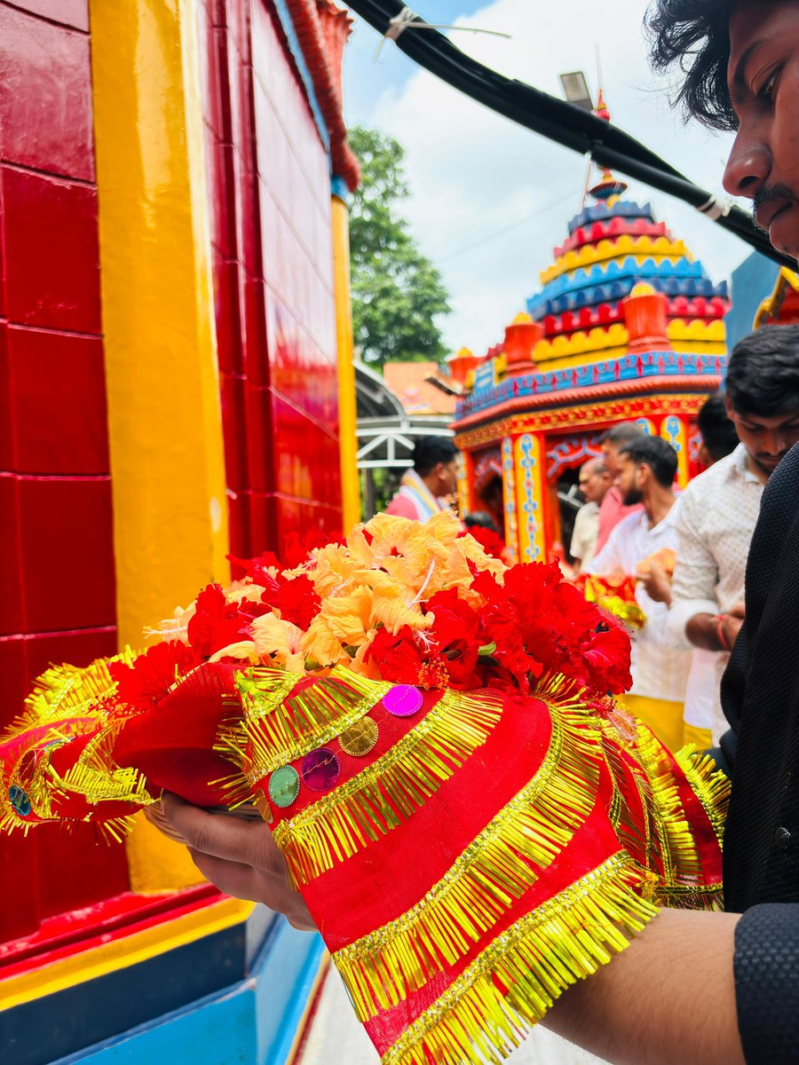 GUDDUPRASAD57's tweet photo. Maa Chhinnamastika Temple hits a different vibe in the monsoon season 🌧️🌿 Jay Maa Chhinnamastike 🌺🌺🌺🌺🌺🙏

#rajrappa #jharkhandtourism https://t.co/9HAv5swlRR