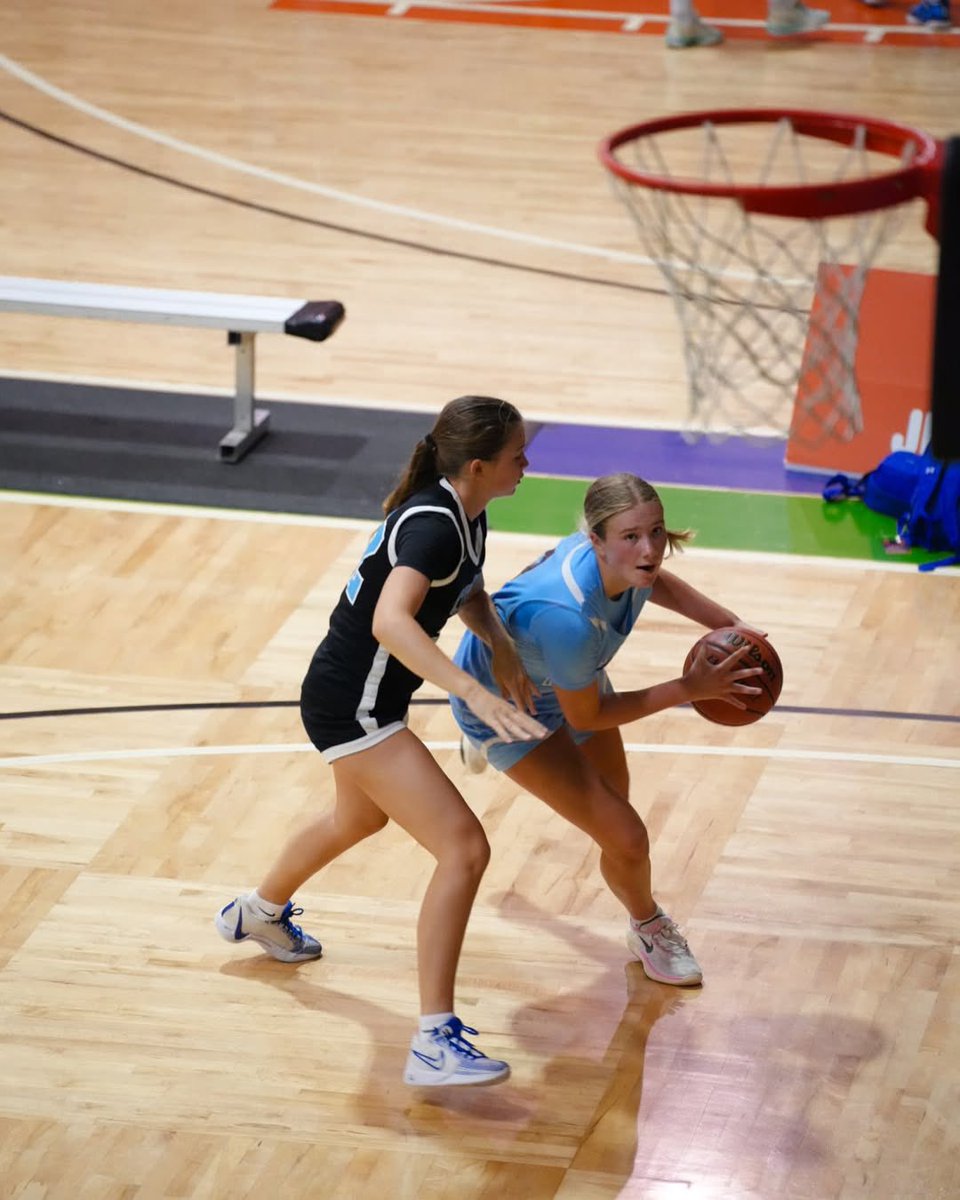 hgsl_girls's tweet photo. Back like we never left ‼️ Dates and locations locked in for Fall #leaveyourlegacy 

🗓️October 11-12
📍Starland Sportsplex
📍Hoop Group HQ
➡️ https://t.co/kV1V82WjOo https://t.co/QRQtlJkLu1