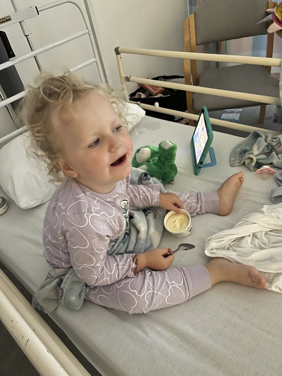 SazzzzzaX's tweet photo. @ao how do we go about getting another ao bear?🙈 ours must go to bed every single night with us &amp; i fear for the day she looses it!! It even goes to nursery with us &amp; has even done a trip to theatre to help us wake up💚 https://t.co/7kUifTYLgK