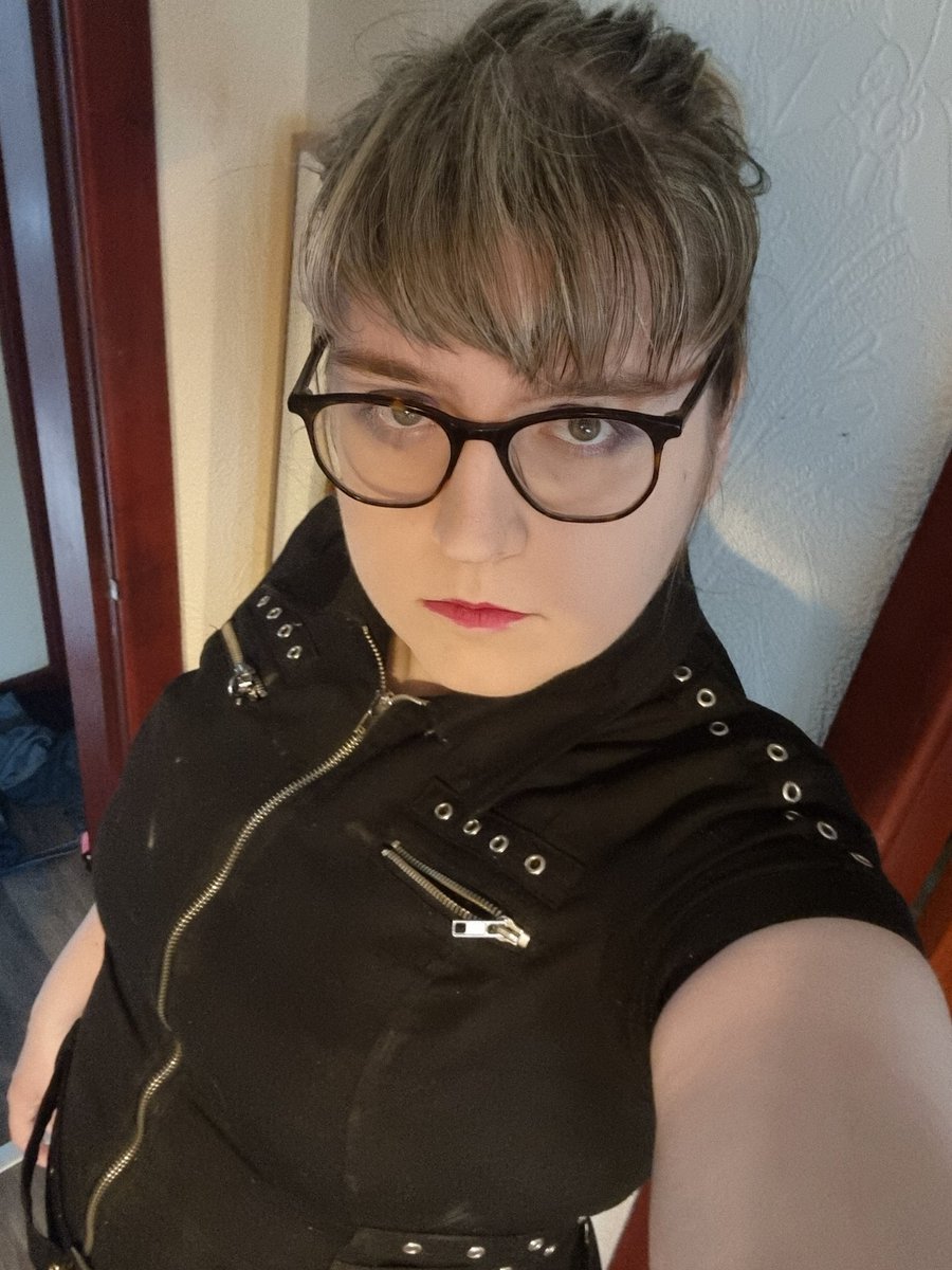 Lilith Hawthorne tweet media