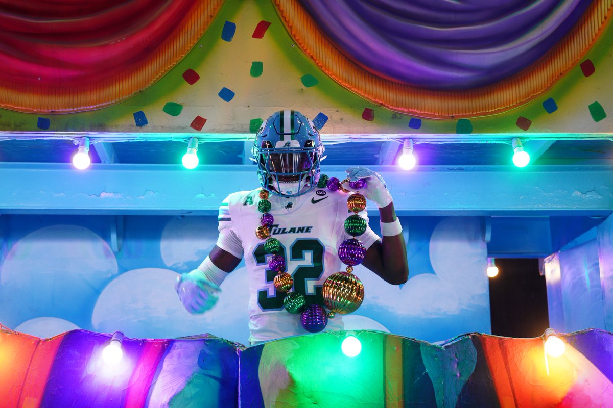 Representing the City 🎭 ⚜️

#UptownFootball