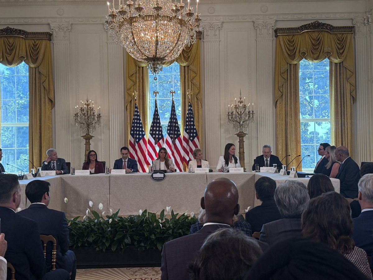 Attending the White House Task Force on AI in Education with <a href="/FLOTUS/">First Lady Melania Trump</a> 

<a href="/StemuliStudios/">Stemuli</a>