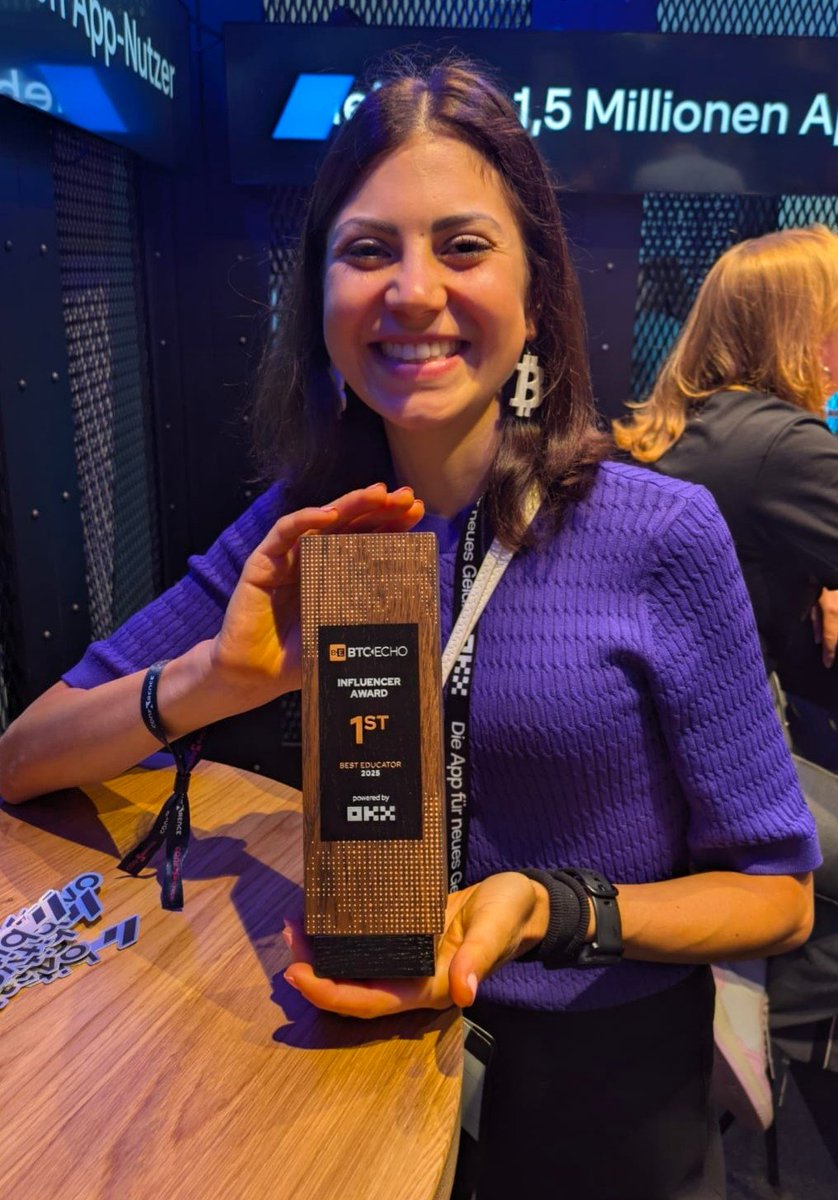 MissCrypto tweet media