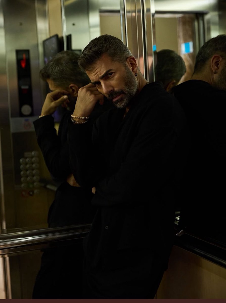 Çok fazla karizma 

CenkTorun #CenkTorun