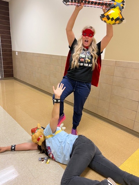 Wow!  What a week we had for Battle of the Ax.
Dress up days, Pep Rally, and the Games, oh my!
Congratulations Jackets and Coaches on bringing the Ax back home!
Now on to Friday night's game against Decatur and Homecoming Week next week.