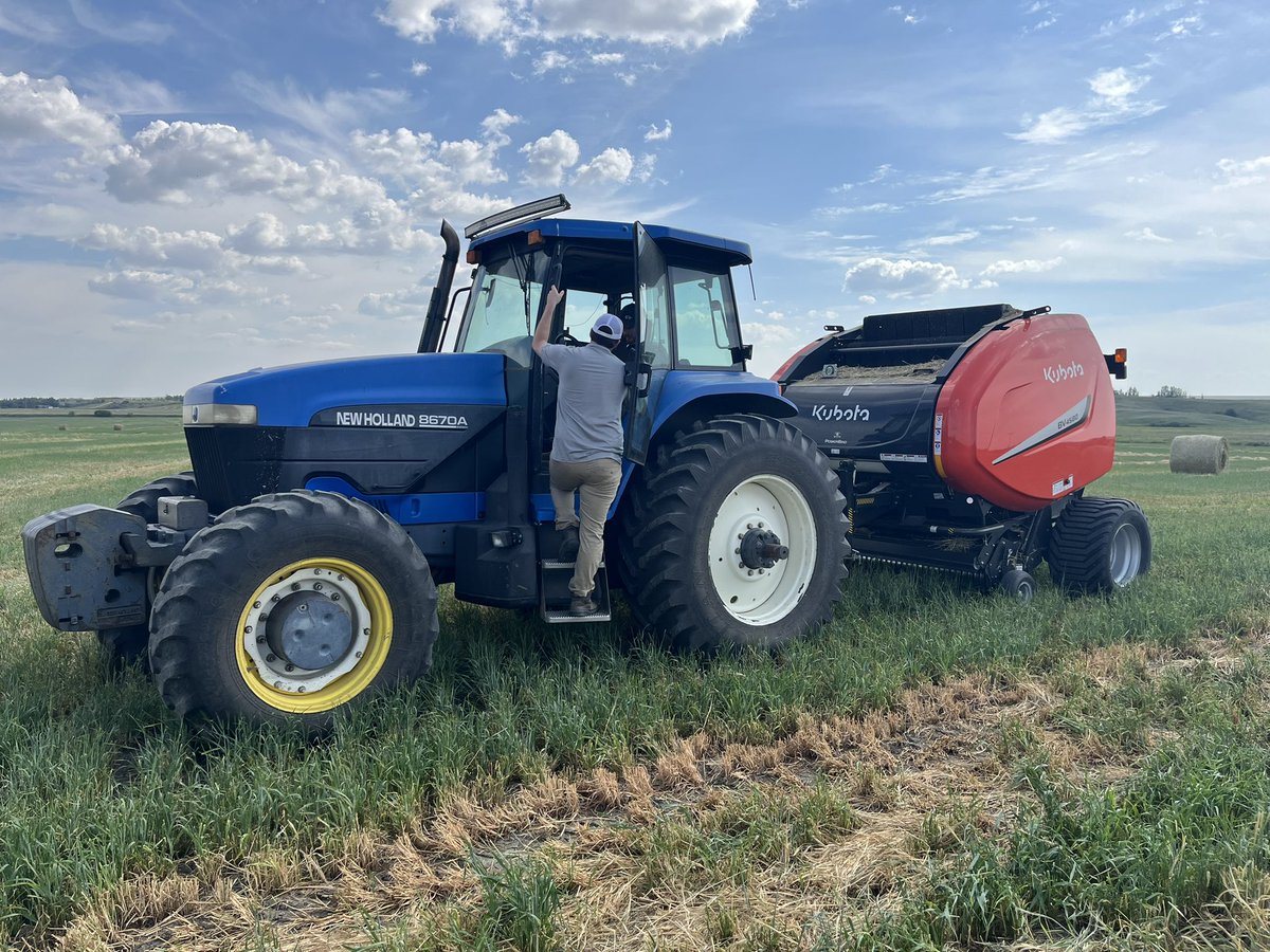 Recently <a href="/Armstrong_Imp/">Armstrong Implements (Next Gen.) LTD</a> in Swift Current was able to demo a new Kubota BV4580 baler with a local customer, baling up some late season green feed.  The customer was impressed…and the baler stayed on his farm!   
<a href="/KubotaCanadaLtd/">Kubota Canada</a>