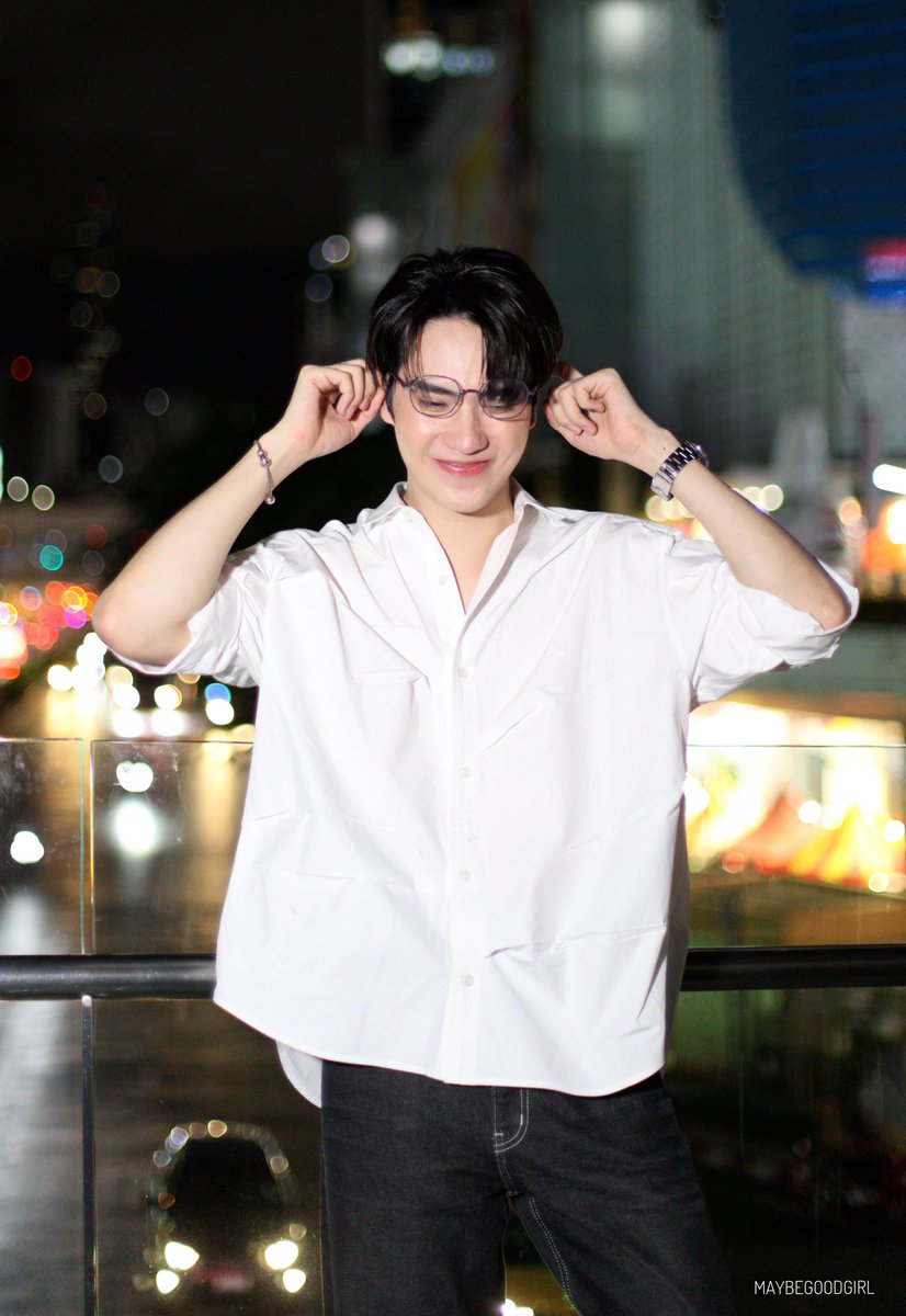 "น่ารัก" ความหมายตามพจนานุกรม:เป็นคำคุณศัพท์ หมายถึงมีลักษณะชวนให้รักให้เอ็นดู
บริบทในการใช้งาน:คำนี้ใช้บรรยายสิ่งที่ทำให้รู้สึกพึงพอใจ น่าชม และน่าเอ็นดู🥰🤏🏻
#TEeThanapon