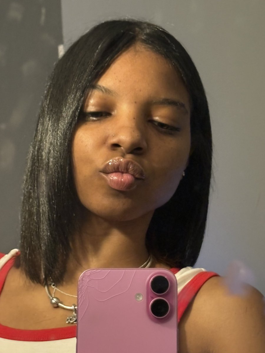 niyahlachelee's tweet image. 