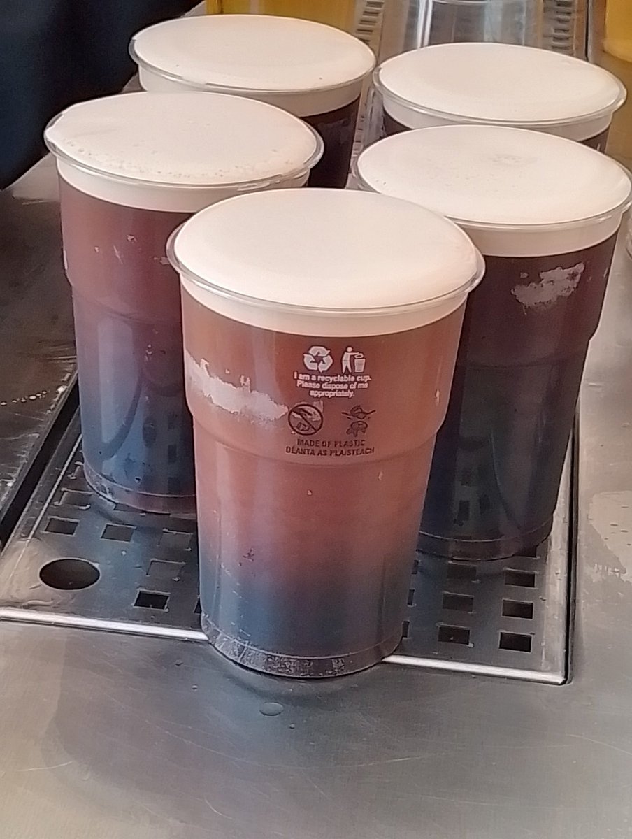 JoeSeward1's tweet image. The Guinness flowing well @Laytown_Races 
The Rockshore Tent was a saviour given the rain that bucketed down - this evening.
#Laytown 
#LaytownBeach
#Laytown2025