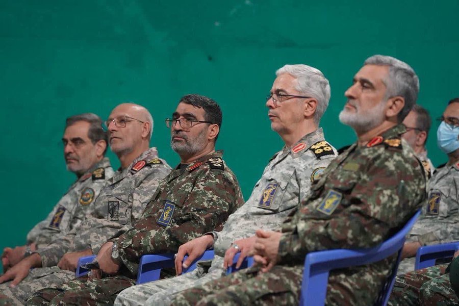 تنها کسانی‌ مردانه‌ می‌میرند که‌ مردانه‌ زیسته باشند.

#شهید_سیدمرتضی_آوینی