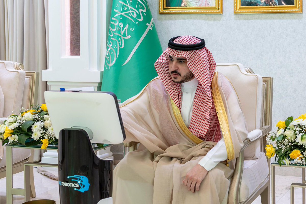 inc_robotics's tweet image. برعاية صاحب السمو الملكي الأمير فيصل بن نواف أمير منطقة الجوف، وبحضور معالي الوزير ماجد الحقيل، تم تدشين مشاريع تنموية وخدمية بأكثر من 453 مليون ريال، وكان لروبوت 𝗠𝗜𝗡𝗜 حضور مميز في المراسم تجسيدًا للتحول الرقمي ورؤية 2030.
