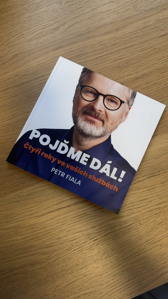 pf_2025_'s tweet photo. Tak pojďme dál s Petrem Fialou a to 11.9. na poslední setkání iniciativy #PF2025. Knížka bude, Petr Fiala bude, muzika a skvělí hosté budou. Na Jakubáku v Brně od 17.00.

Tak dorazte!😉 https://t.co/tRm2OIQqrG