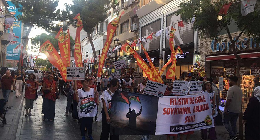 kizilbayrak1987's tweet photo. İEKK Filistin için yürüdü

İzmir’de İşçi Emekçi Kadın Komisyonları tarafından düzenlenen yürüyüşte Filistin’de işgal, soykırım ve ablukaya karşı mücadele çağrısı yapıldı.

https://t.co/jfG2dnYKVI https://t.co/cX2oKgQYvJ