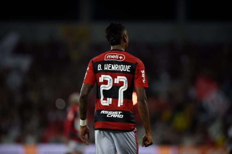 Falagalo13's tweet photo. 🤡 Manipulação comprovada no futebol resultou em apenas 12 jogos de punição. Seis a mais que um 'VTNC' no Instagram...

O sistema é pesado!

#FalaGalo https://t.co/2OvXZ8M63s